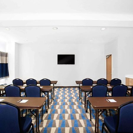 Microtel Inn & Suites By Wyndham Vernal/Naples Bagian luar foto
