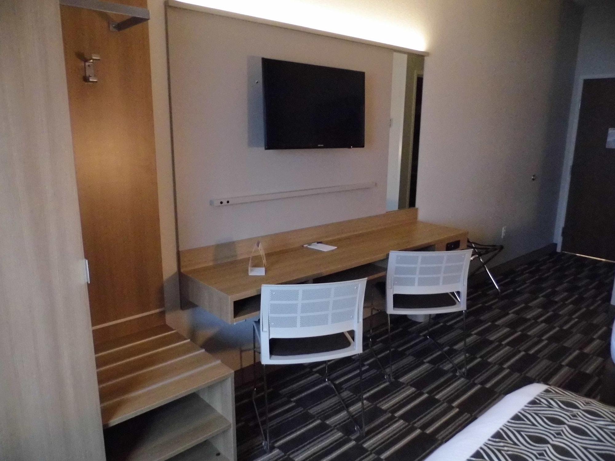 Microtel Inn & Suites By Wyndham Vernal/Naples Bagian luar foto
