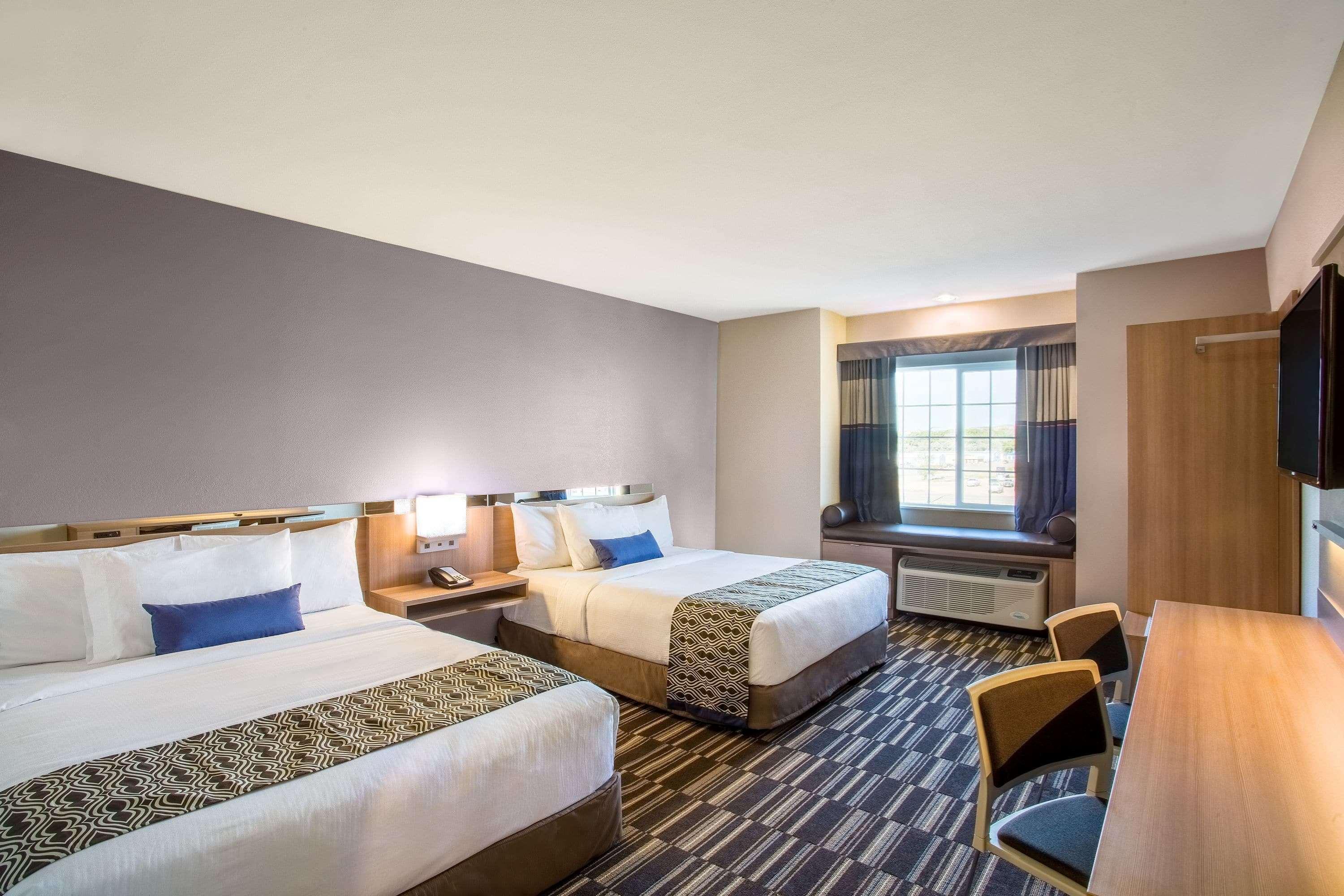 Microtel Inn & Suites By Wyndham Vernal/Naples Bagian luar foto