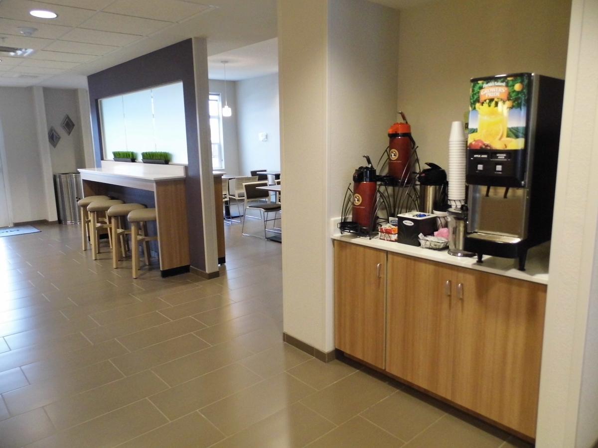 Microtel Inn & Suites By Wyndham Vernal/Naples Bagian luar foto